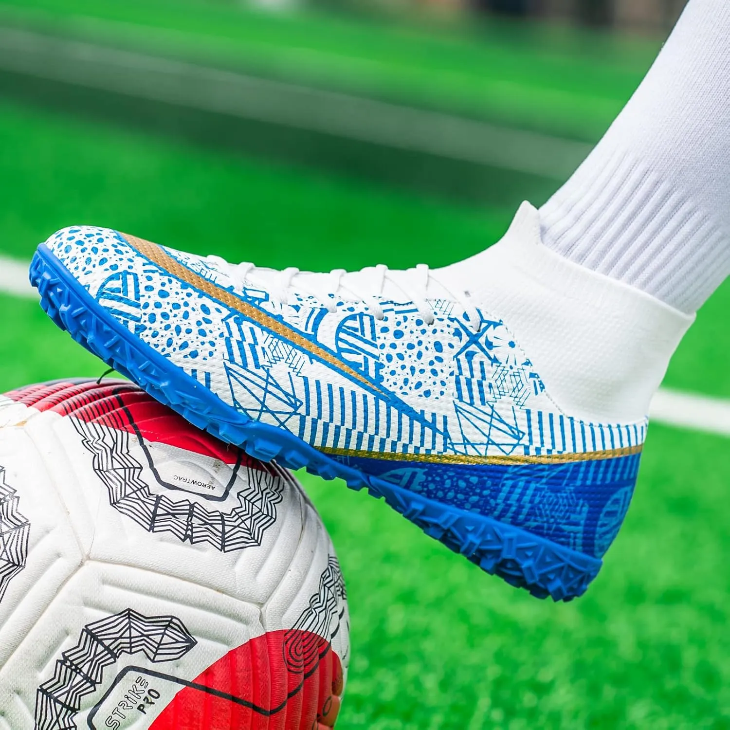 Boys Girls Indoor Turf Soccer Shoes Slip on Soccer Cleats