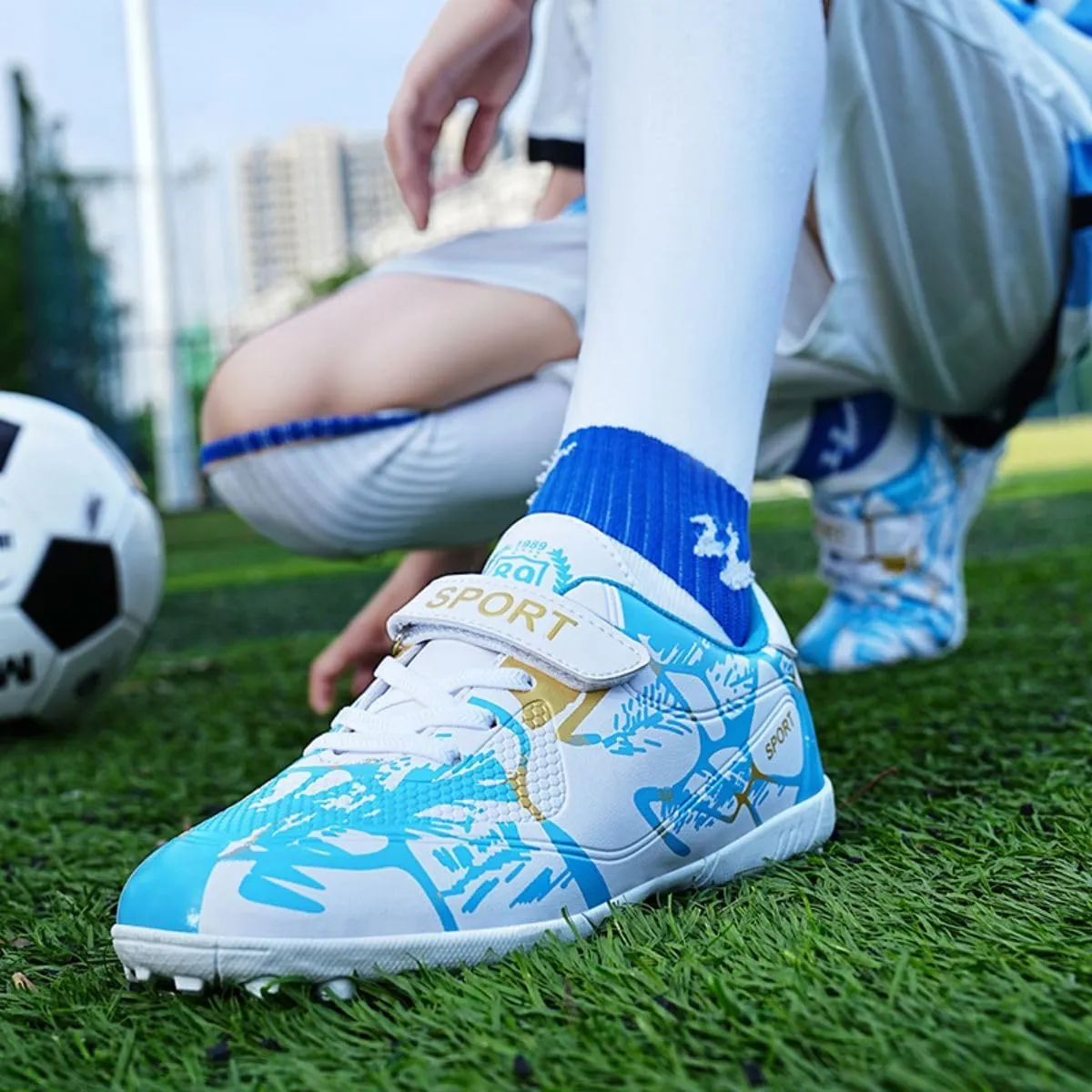 HESBITEUL Kids Soccer Cleats Boys Girls Athletic Outdoor Football Shoes AG TF Turf Spikes