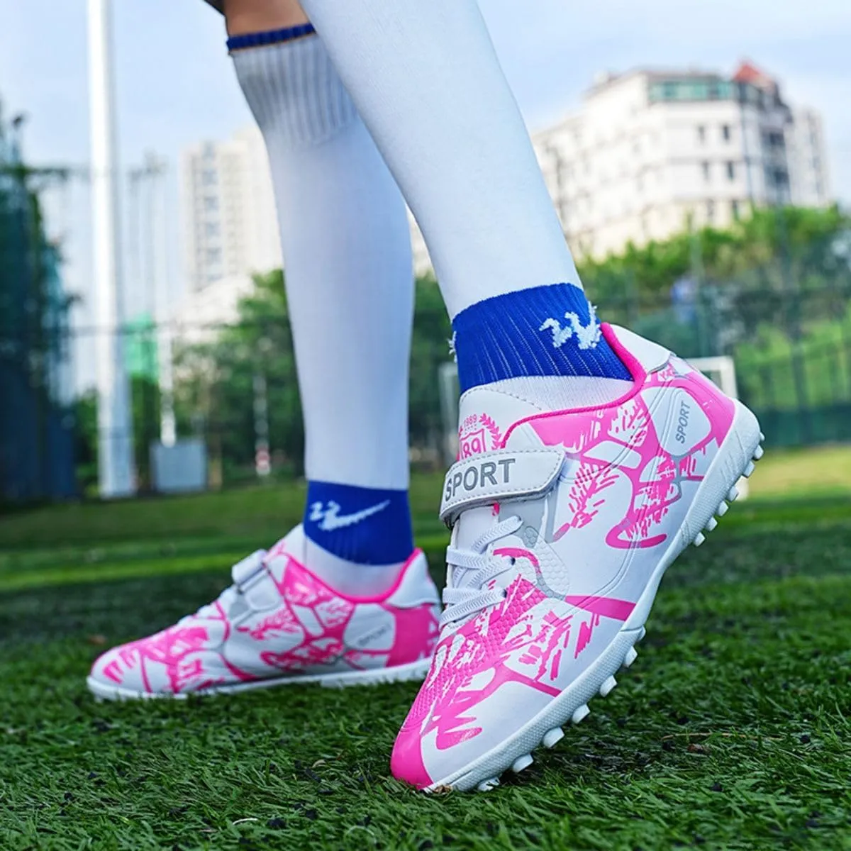 HESBITEUL Kids Soccer Cleats Boys Girls Athletic Outdoor Football Shoes AG TF Turf Spikes