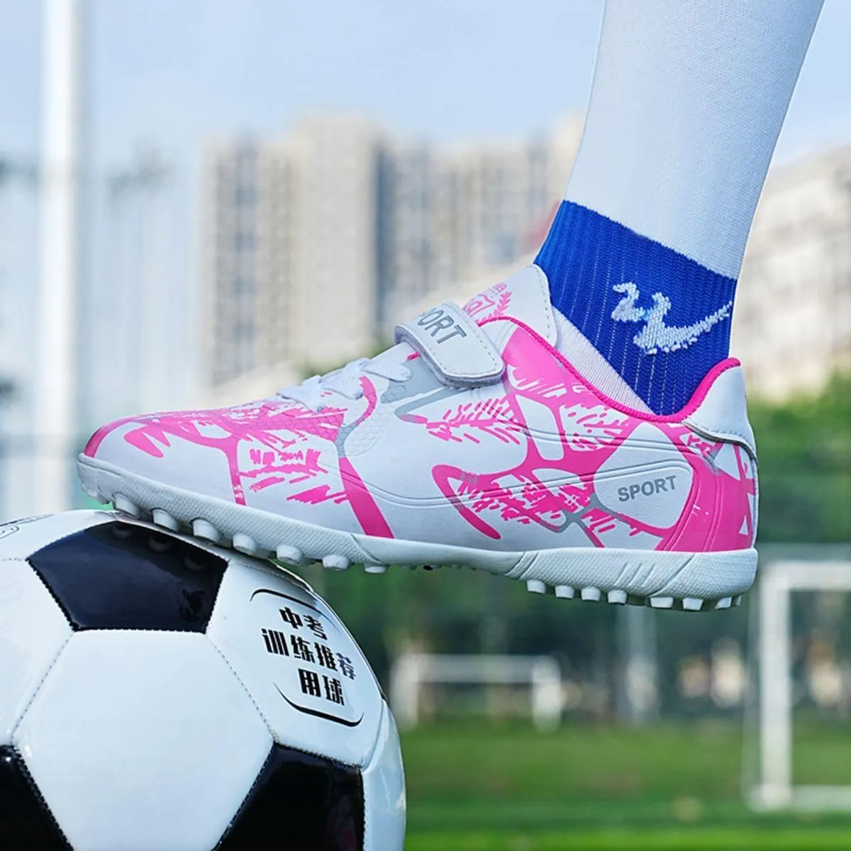 HESBITEUL Kids Soccer Cleats Boys Girls Athletic Outdoor Football Shoes AG TF Turf Spikes