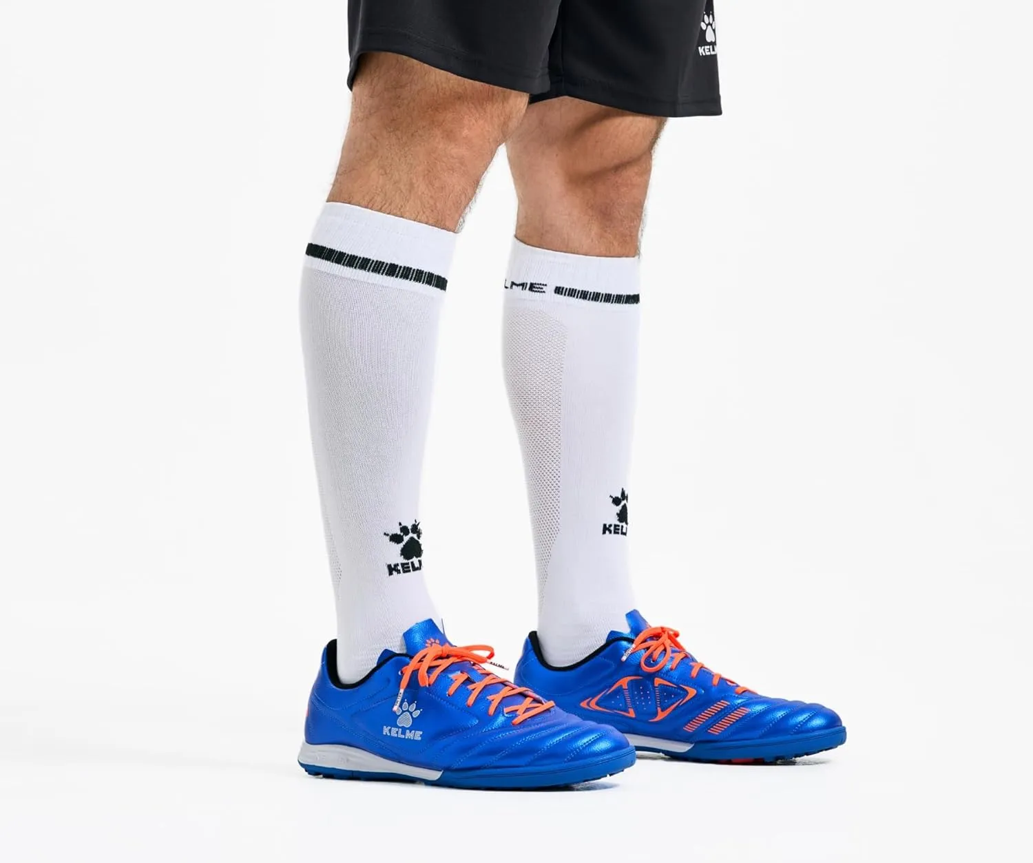 KELME Men Indoor Turf Soccer Shoe, Arch Support Soccer Cleats, Performance Futsal Sneaker