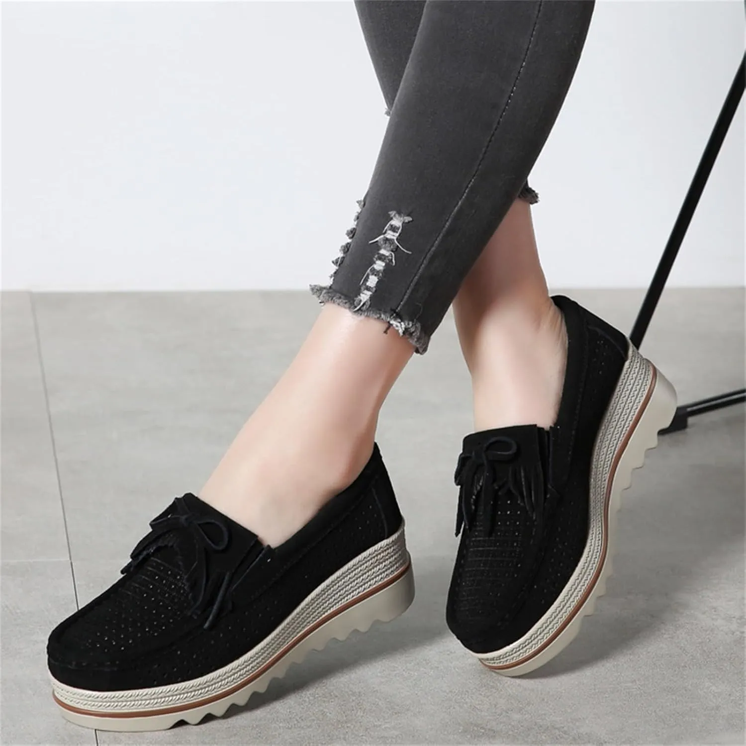 Running Shoes for Women Lightweight Woman Shoes Casual White Sneakers Walking Shoes Ultra Lightweight Breathable Tennis Shoe Cross Trainer Shoe