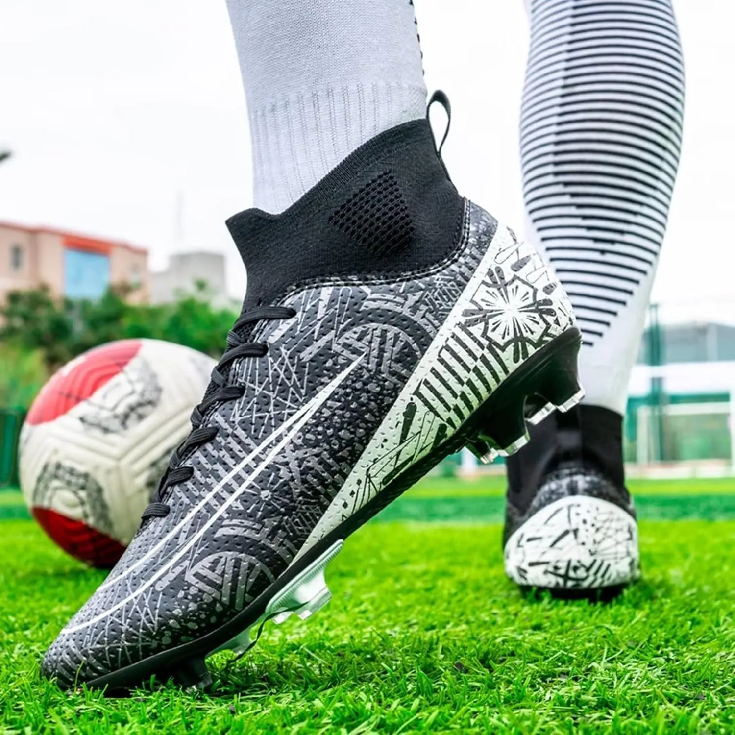 Tongzone Kids Soccer Cleats Boys Girls Indoor/Outdoor Trainning Shoes Athletic