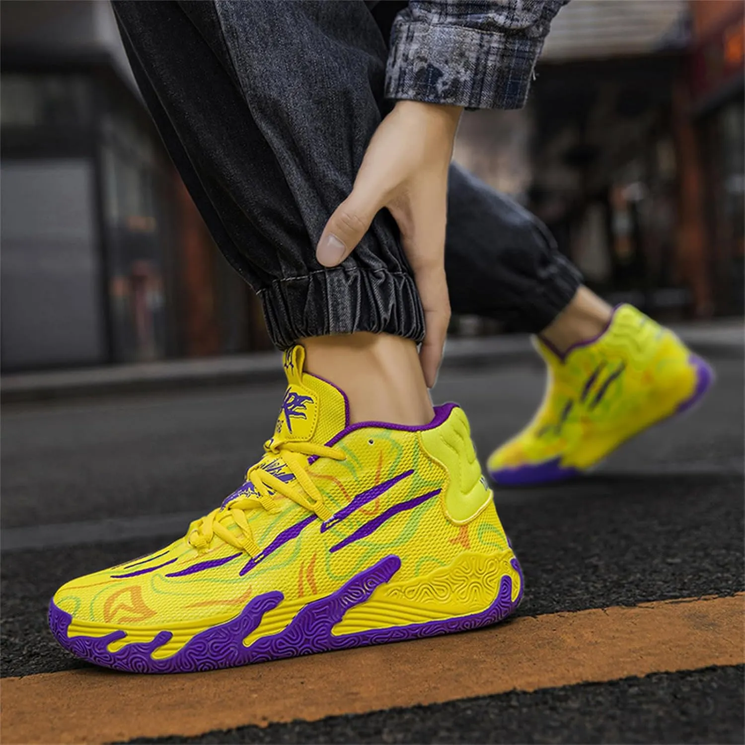 Womens Lightweight Lace Up High Top Fashion Basketball Shoes Soft Non-Slip Running Tennis Volleyball Sneakers Classic Sports Shoes