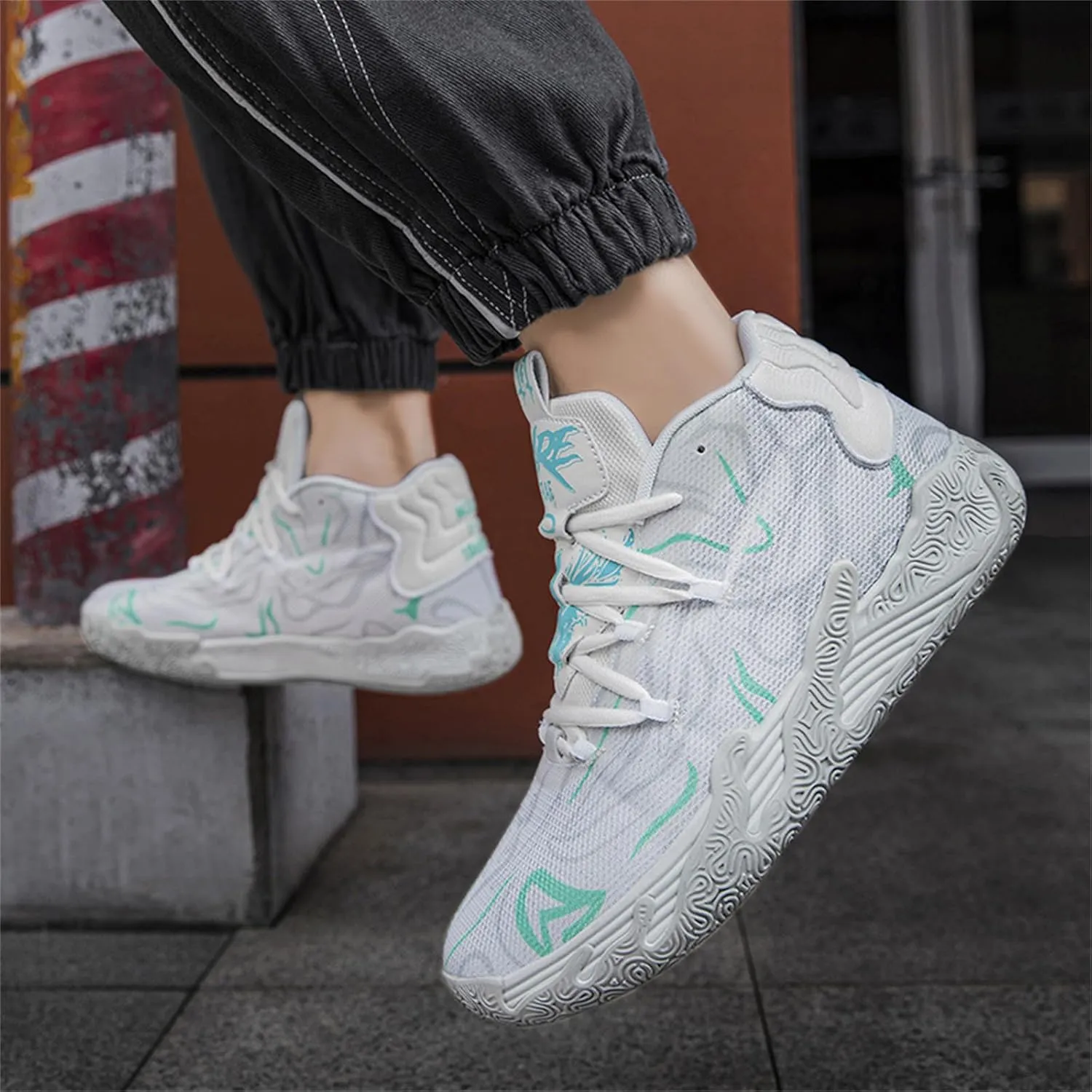 Womens Lightweight Lace Up High Top Fashion Basketball Shoes Soft Non-Slip Running Tennis Volleyball Sneakers Classic Sports Shoes