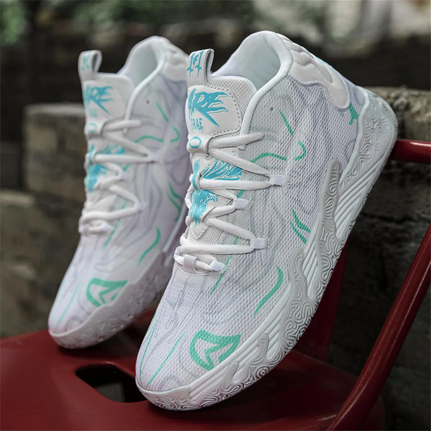 Womens Lightweight Lace Up High Top Fashion Basketball Shoes Soft Non-Slip Running Tennis Volleyball Sneakers Classic Sports Shoes